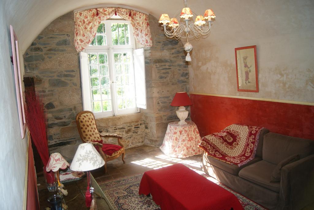 Gite Du Chateau De Bonabry Hillion Δωμάτιο φωτογραφία