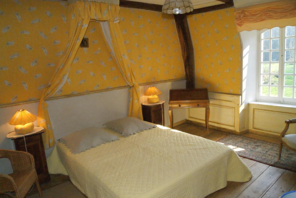 Gite Du Chateau De Bonabry Hillion Δωμάτιο φωτογραφία